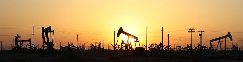 Devlar is a privately held full service oil and gas marketing company located in Englewood, Colorado